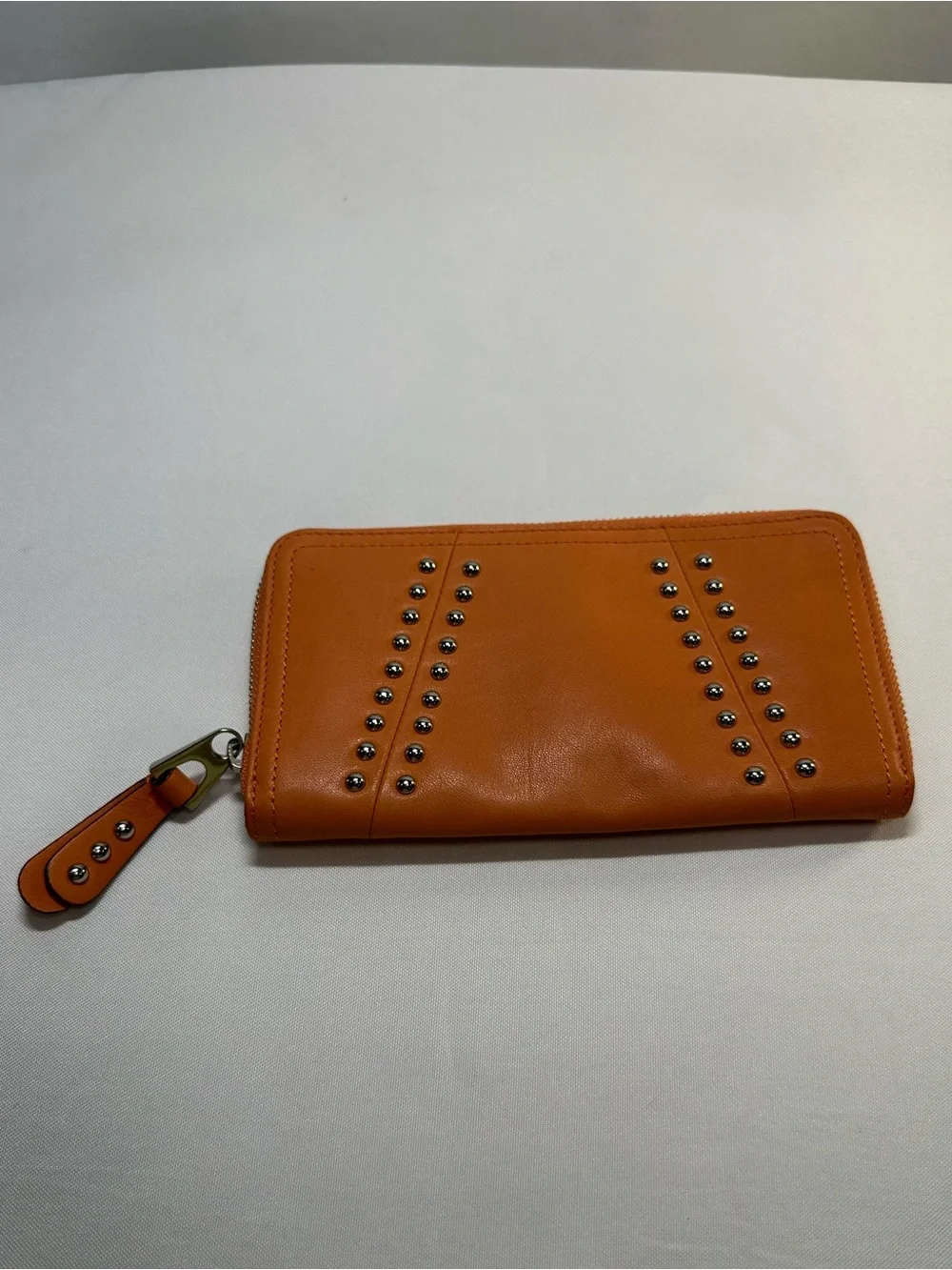 B. Makowsky Peach Leather Studded Hobo Bag Zip Wallet Set Leopard Lining Y2K⁠